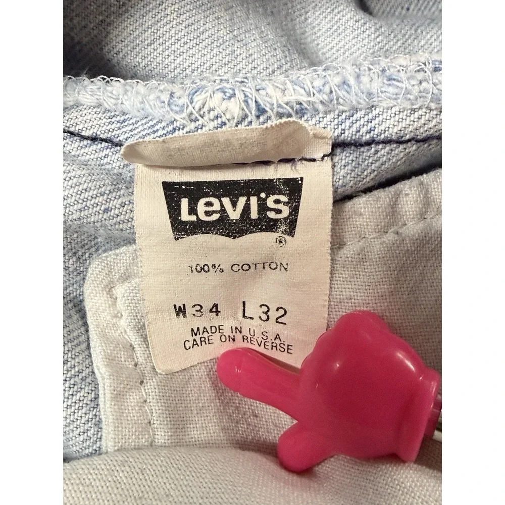 Vtg Levi's 501 Jeans Men's Fits 32x30.5 Light Wash Made In USA (tagged 34x32)